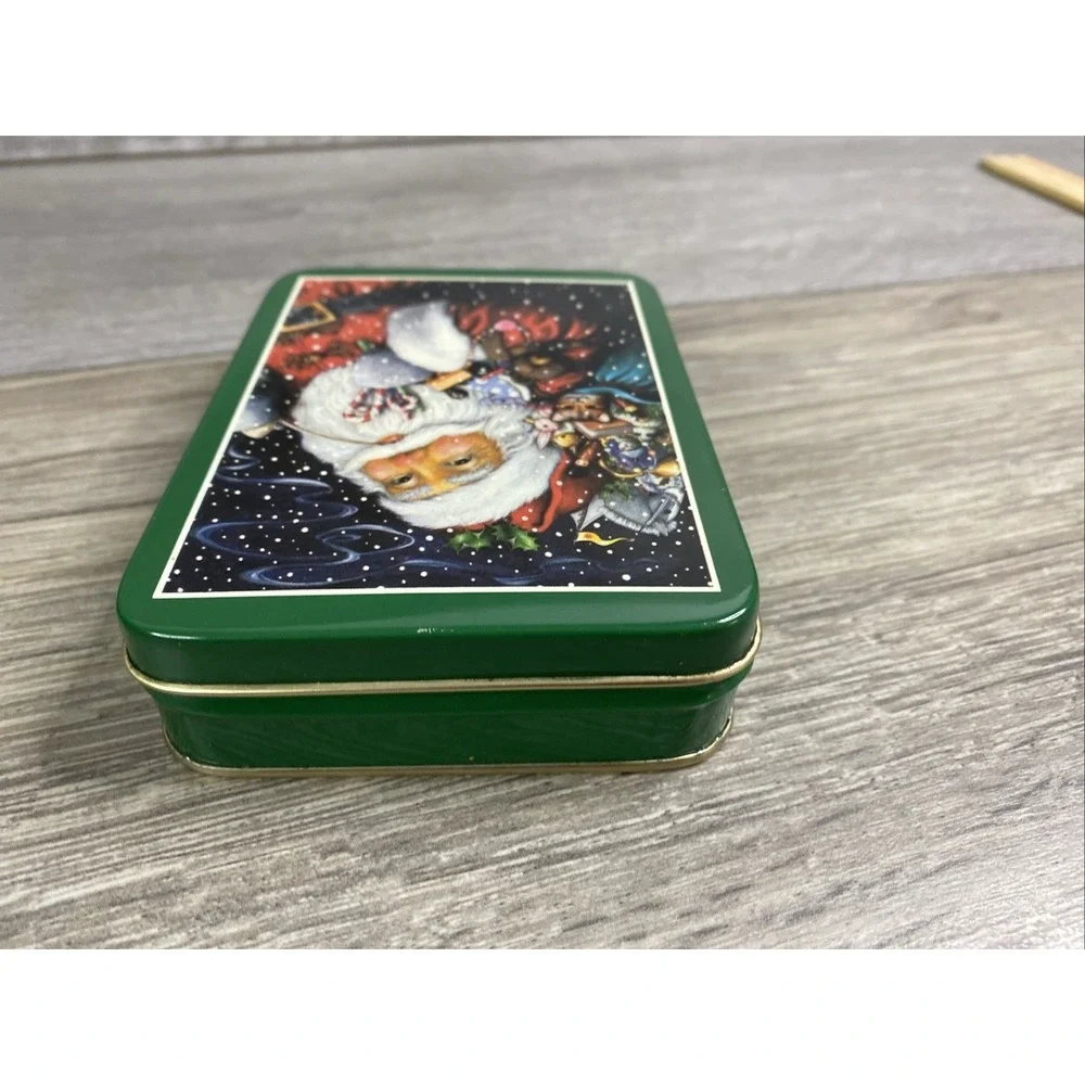 Vintage Lynn Bywaters Christmas Tin Santa 1990 Hong Kong‎